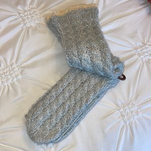 blue slippers —New